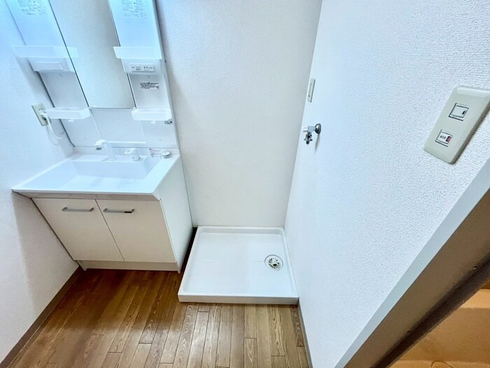 物件内観写真22　(洗濯機置場)