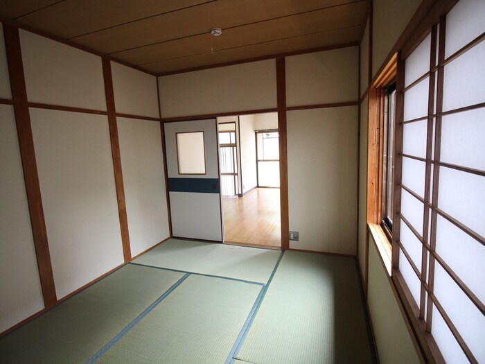 物件内観写真10　(居室)