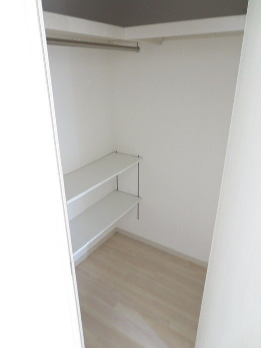 物件内観写真11　(収納)