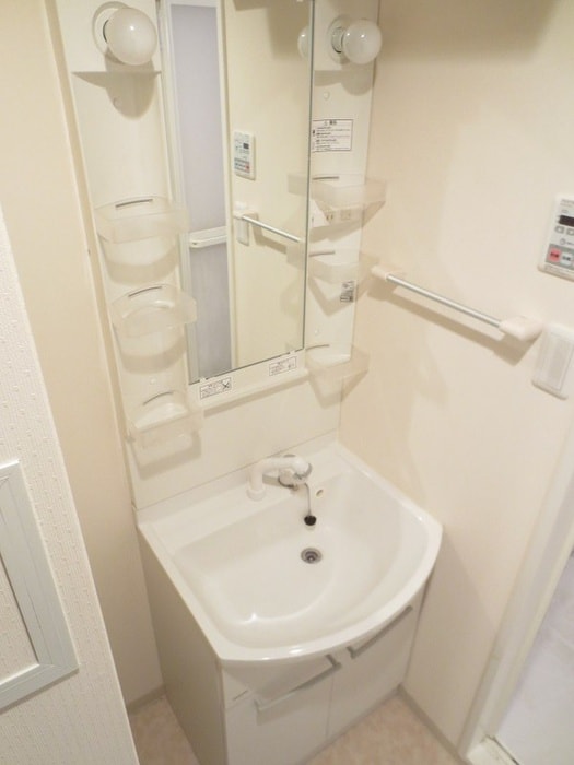 物件内観写真12　(洗面)