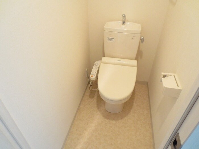 物件内観写真15　(トイレ)