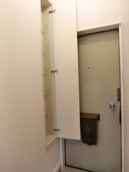 物件内観写真9　(靴箱)