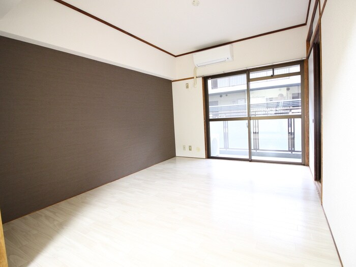 物件内観写真10　(居室)