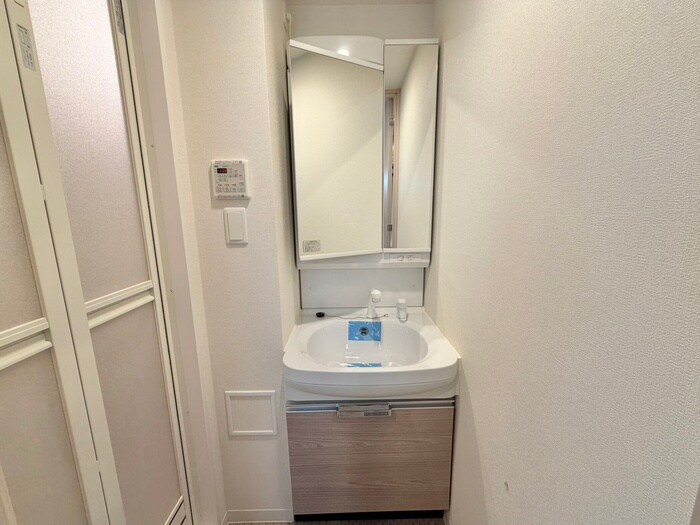 物件内観写真10　(洗面)