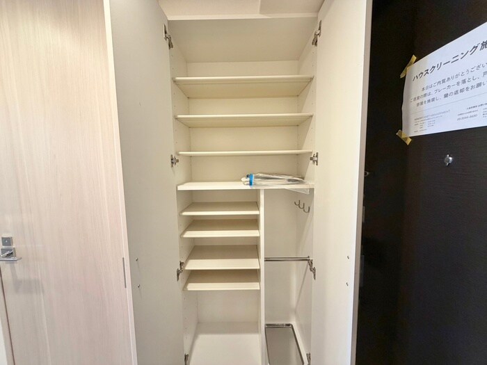 物件内観写真16　(靴箱)