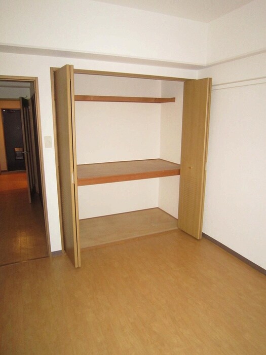 物件内観写真11　(収納)