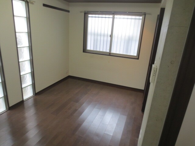 物件内観写真11　(居室)