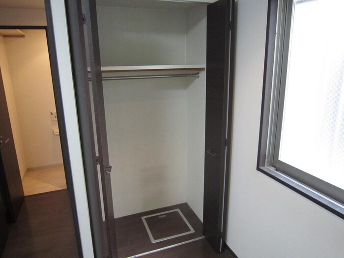 物件内観写真12　(収納)