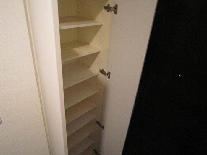 物件内観写真13　(靴箱)