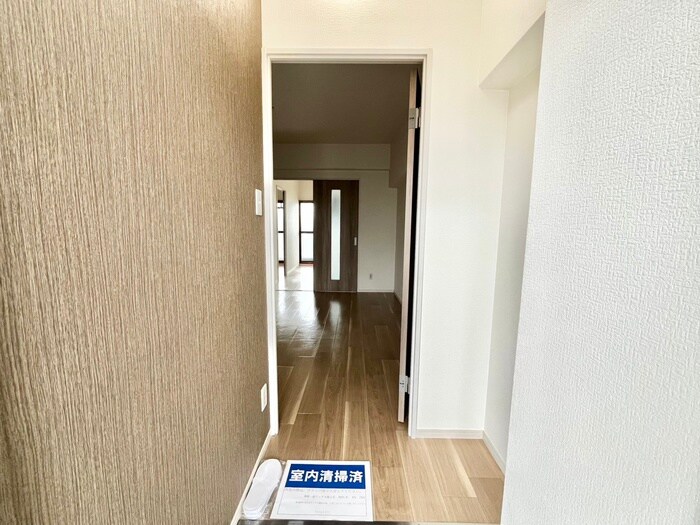 物件内観写真20　(廊下)