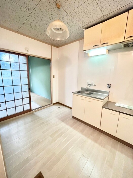 物件内観写真8　(キッチン)