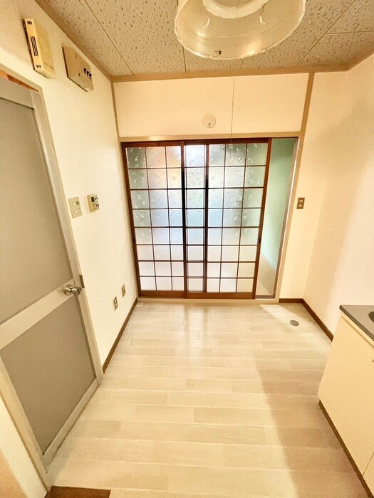 物件内観写真12　(居室)