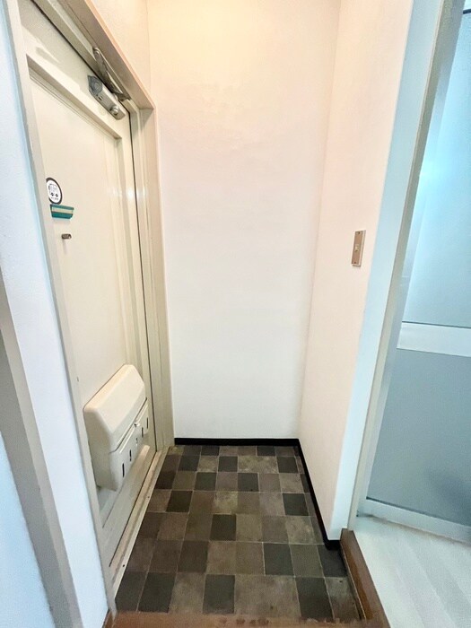 物件内観写真19　(玄関)