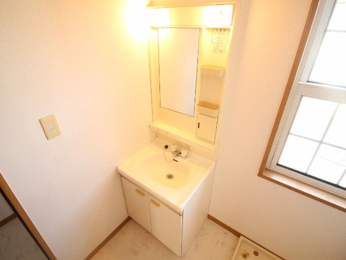 物件内観写真12　(洗面)