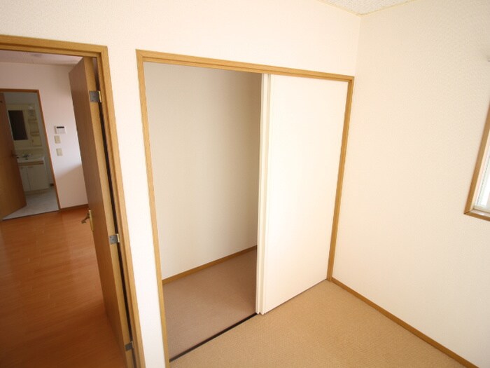 物件内観写真15　(収納)