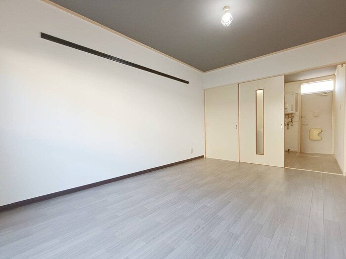 物件内観写真10　(居室)