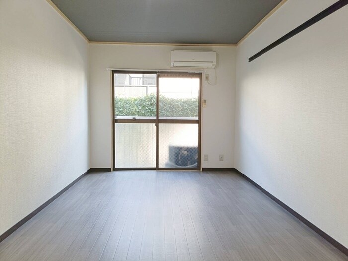 物件内観写真11　(居室)