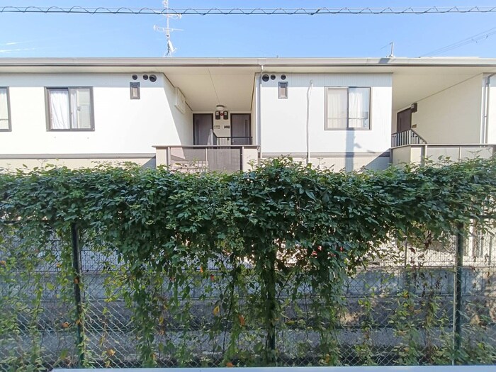 物件内観写真22　(室内からの展望)