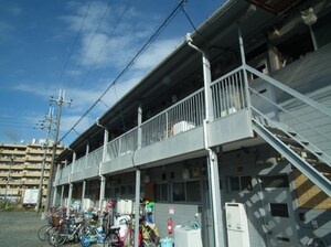 神吉文化２号棟外観写真