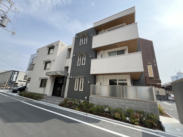 トリシア江坂