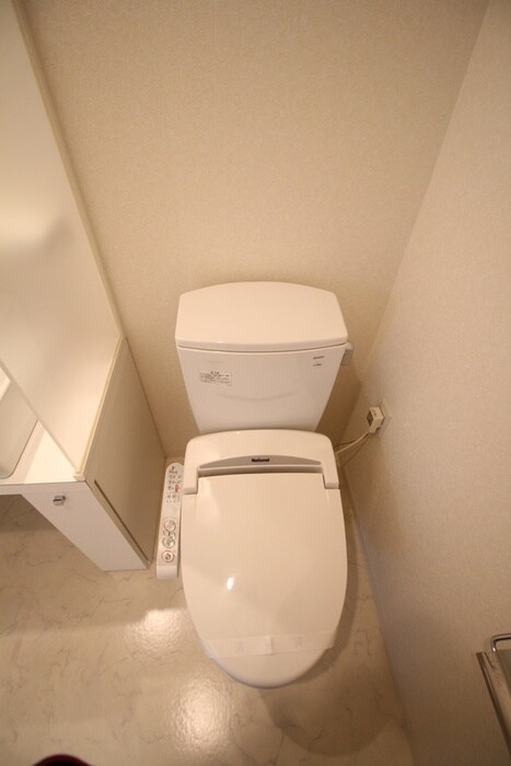 物件内観写真8　(トイレ)