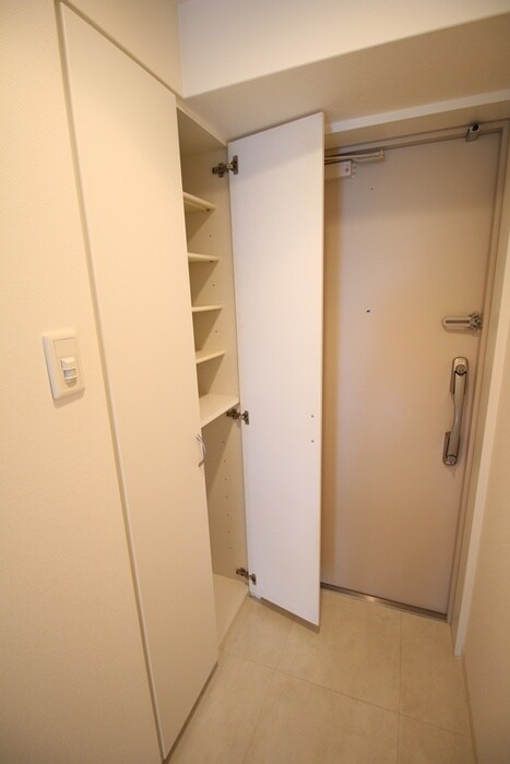 物件内観写真13　(靴箱)