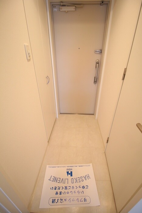 物件内観写真14　(玄関)