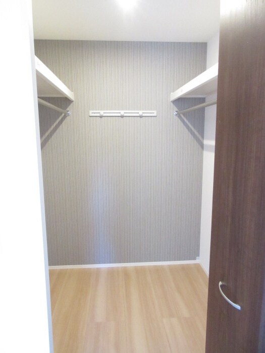 物件内観写真13　(収納)