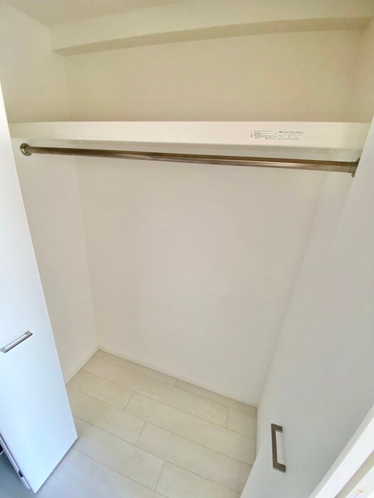 物件内観写真15　(収納)