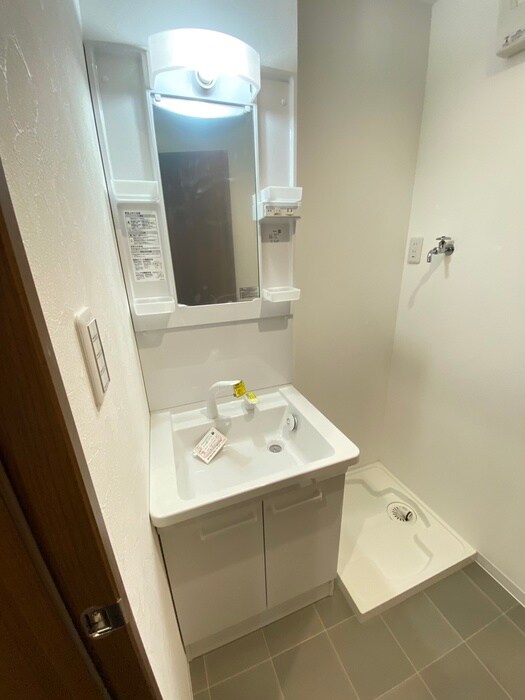 物件内観写真12　(洗面)