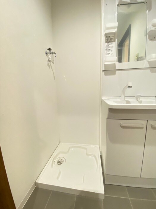 物件内観写真18　(洗濯機置場)