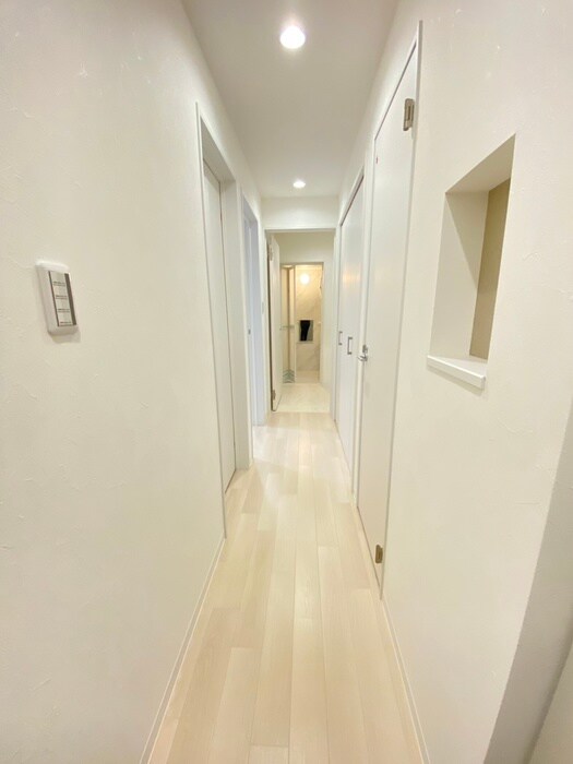 物件内観写真18　(廊下)