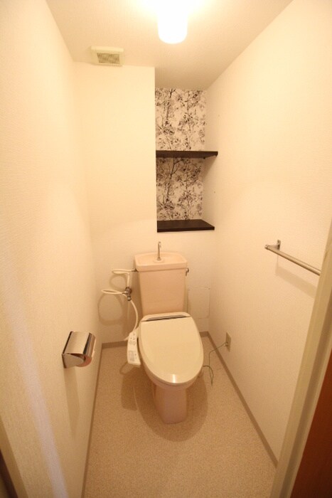 物件内観写真11　(トイレ)