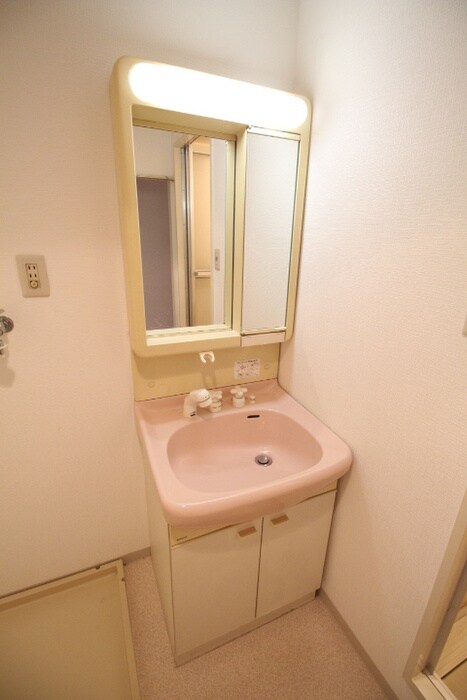 物件内観写真13　(収納)