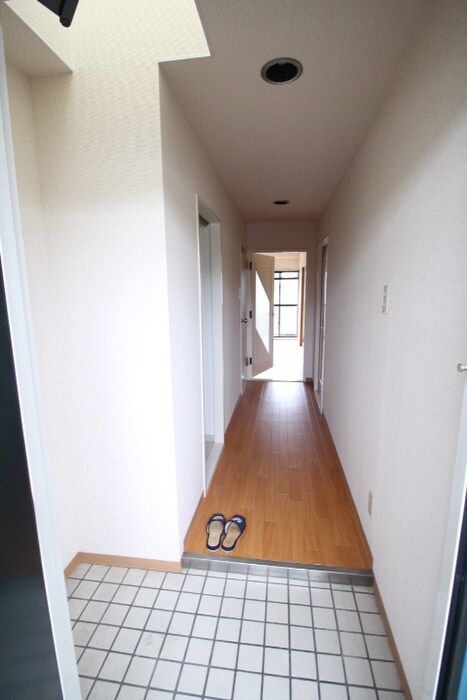 物件内観写真21　(廊下)