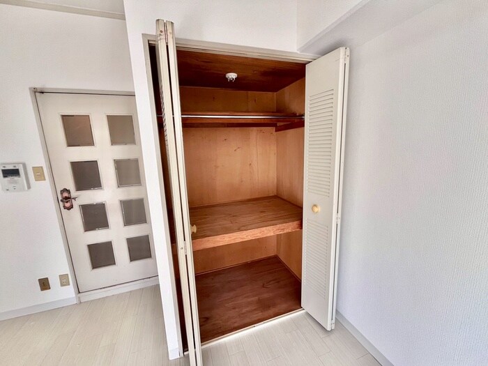 物件内観写真11　(収納)