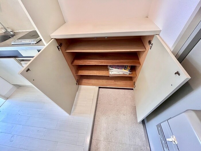 物件内観写真13　(靴箱)