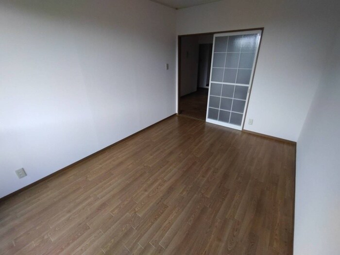 物件内観写真12　(居室)