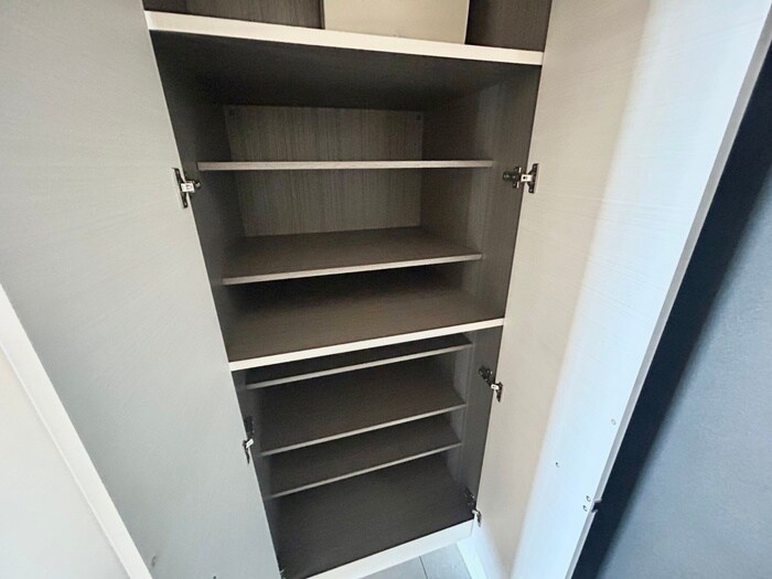 物件内観写真16　(靴箱)