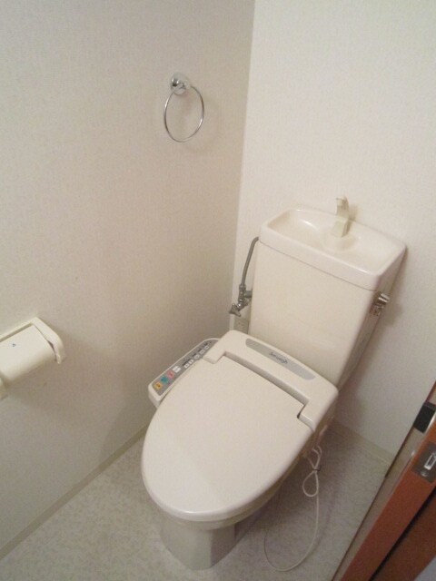 物件内観写真14　(トイレ)