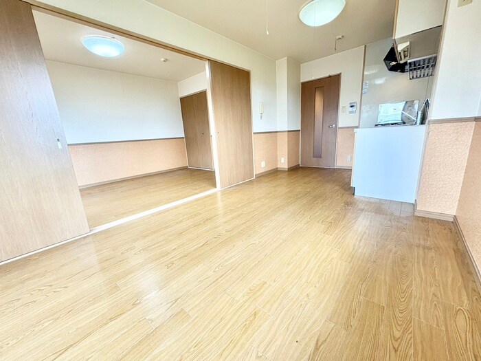 物件内観写真7　(居室)