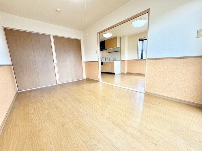 物件内観写真8　(居室)