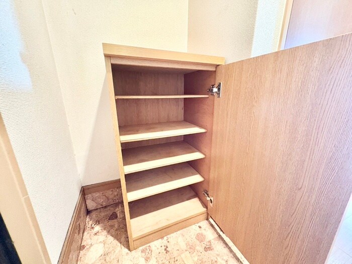 物件内観写真14　(靴箱)