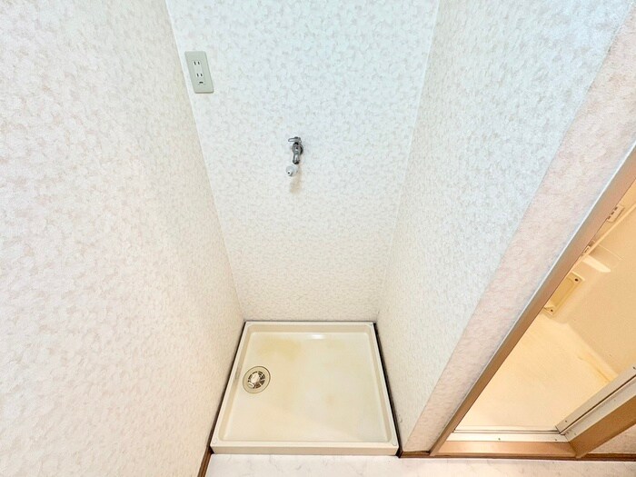 物件内観写真17　(洗濯機置場)