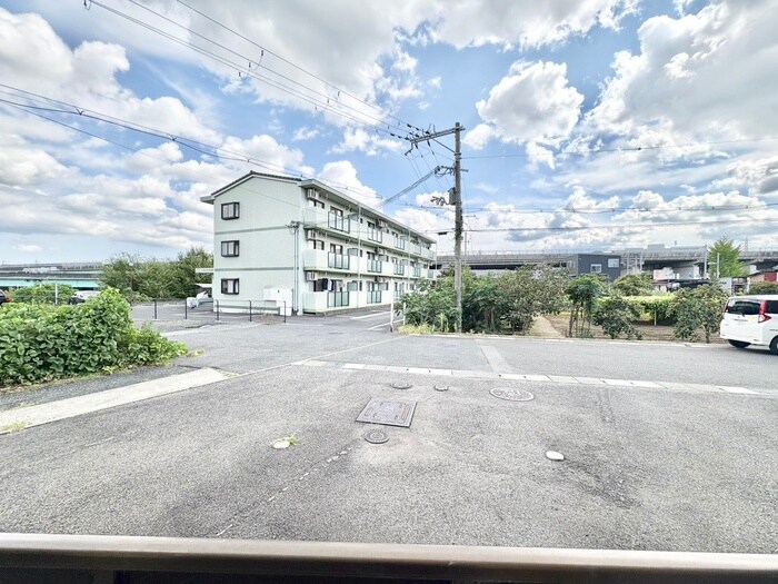 物件内観写真19　(室内からの展望)