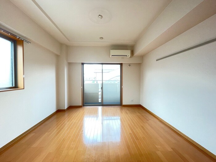 物件内観写真10　(居室)