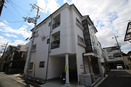 ホワイティ南中振外観写真