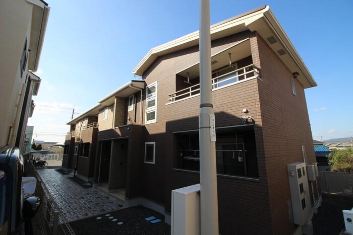 物件外観写真2　(外観写真)