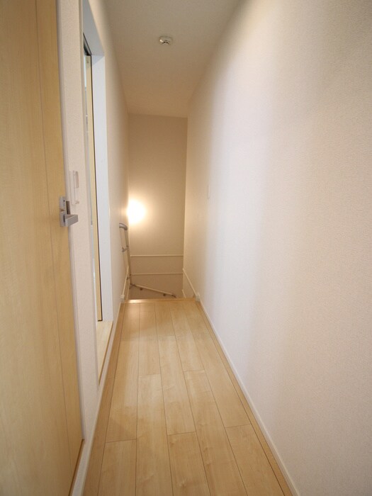 物件内観写真22　(廊下)