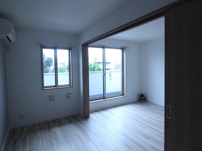 物件内観写真14　(居室)